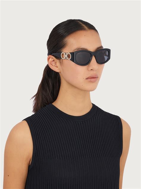 replica ferragamo sunglasses